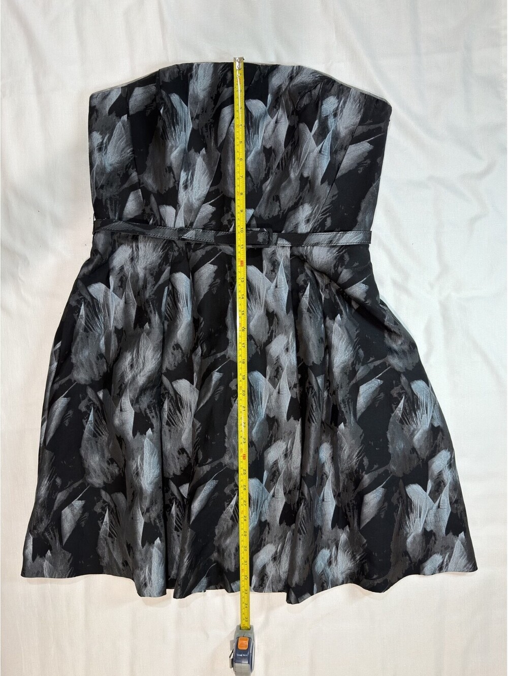 White House Black Market Dress Size 14 Black Gray Floral Strapless Fit Flare